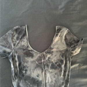 Lululemon Athletica Gray Tie-Dye Blouse